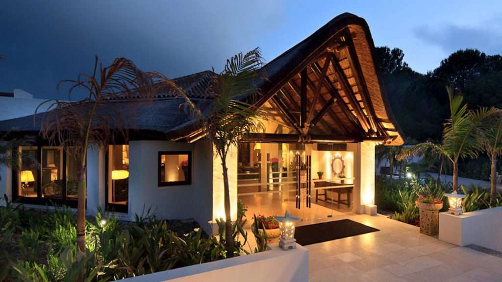 Shanti-Som Well-Being retreat thatched entrance