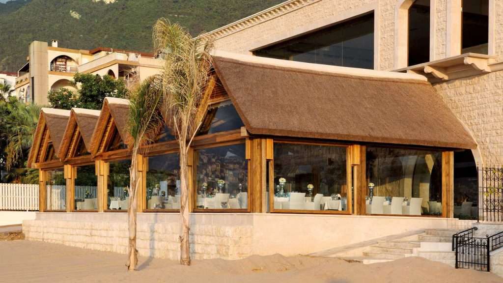 Table Fine Jounieh thatched beach restaurant