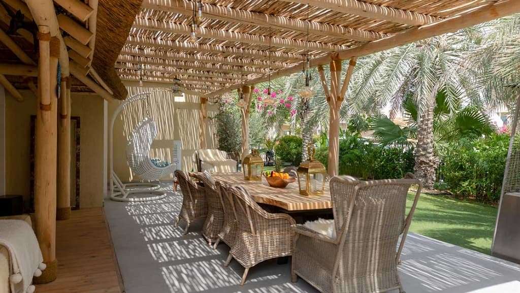 Picturesque Décor Ideas for Your Backyard