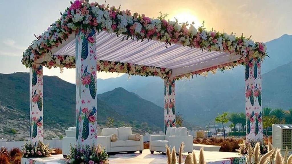 Matching Flowers with Fabrics