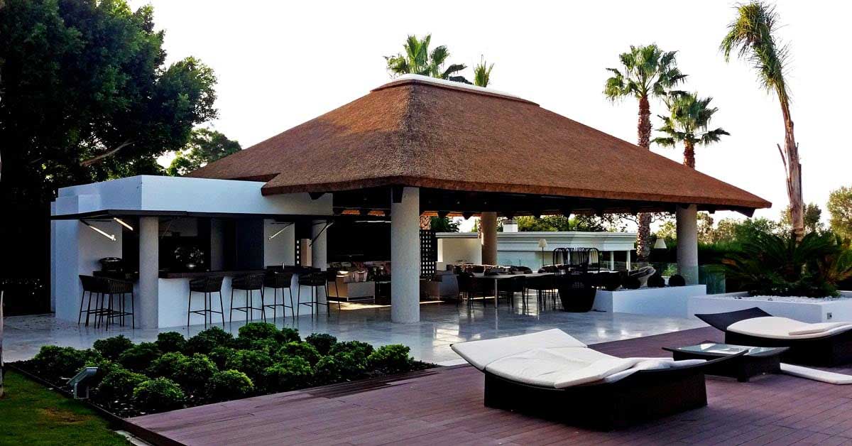 Cape Reed thatched gazebo with entertainment area and outdoor kitchen