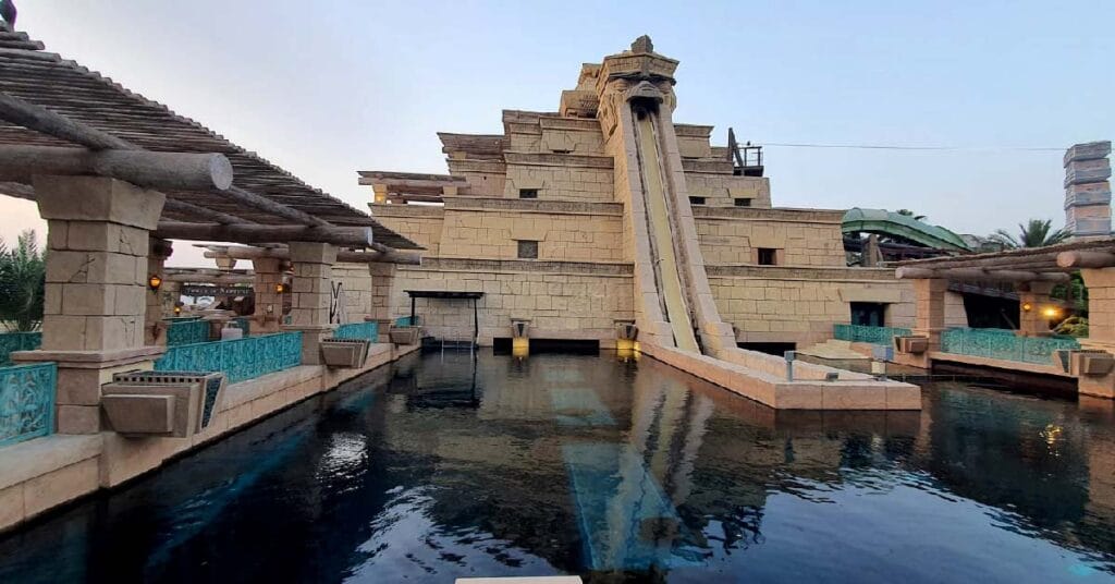 Cape Reed Timber pergola at Atlantis Aquaventure