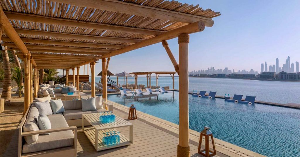 Cape Reed construccion madera pergola acabado natural tarima